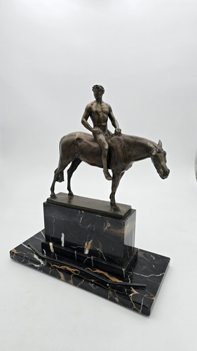 Bronzeskulptur