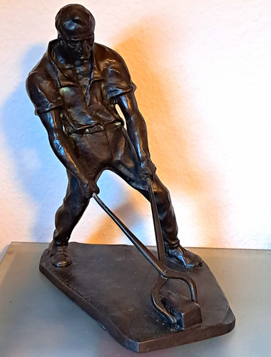 Erich van den driesch bronze - den,