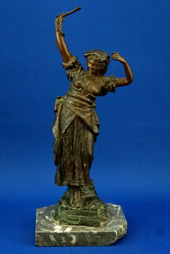 Skulptur einer römischen - , frau