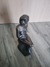 Antike Bronze Skulptur vor