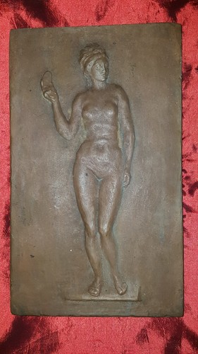 Bronzerelief frauenakt die - ,
